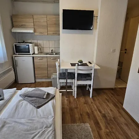 Apartment Mix3 - Maksimir, Kbc Rebro Zagreb